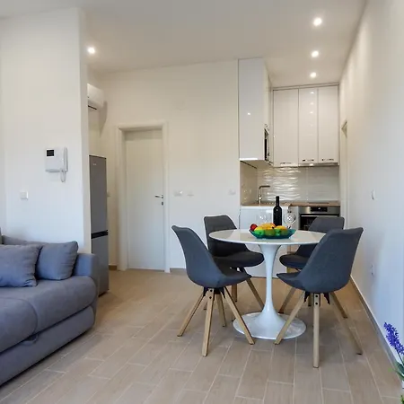 Sweet Escape Apartment *